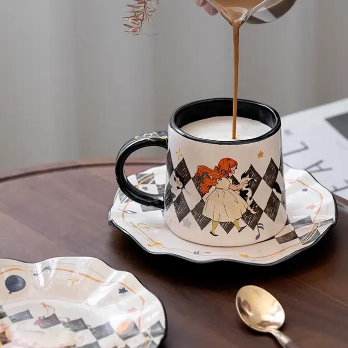 Tasse en céramique peinte à la main élégante et ensemble de soucoupes pour filles occasions spéciales thé café dessert après-midi