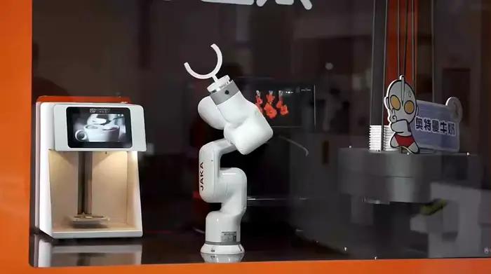 Machine à café robotisée de table entièrement automatique