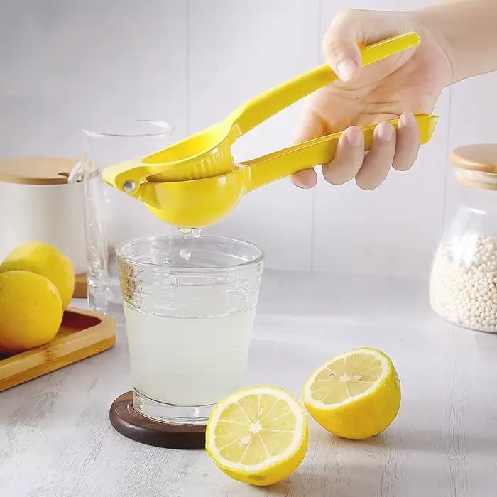 Pince à citron manuelle