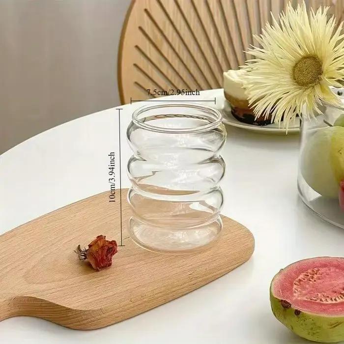 Tasses à café en verre borosilicate transparentes avec design ondulation vintage pour occasions festives et quotidienne