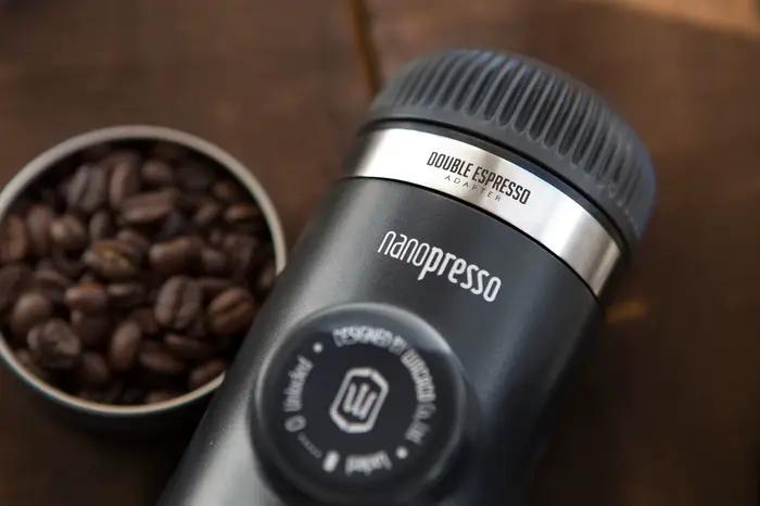 Wacaco Nanopresso Machine à expresso portable groupée avec adaptateur NS