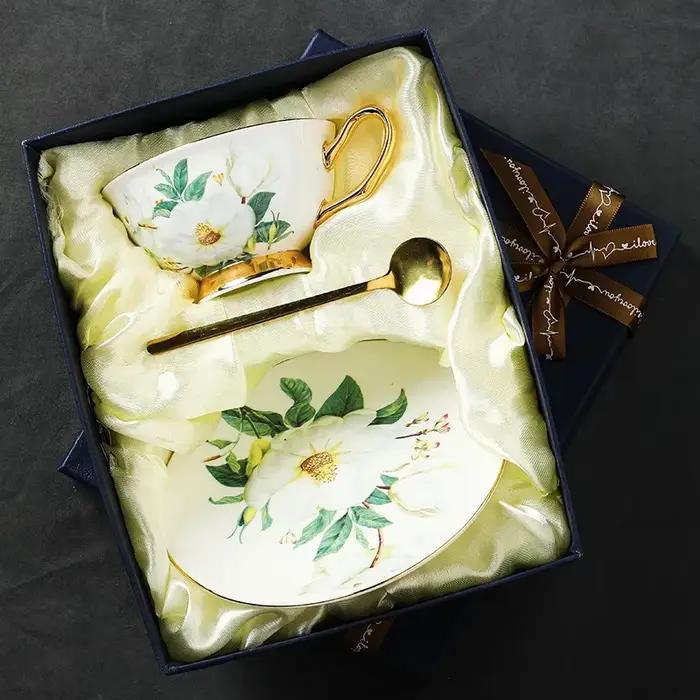 Tasses à café en céramique Sophia China motif européen style léger luxe rétro cuillère incluse plateau pour usage quotidien cadeau pour occasions spéciales