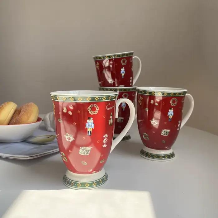 Tasse à eau haute en céramique sur le thème de Noël