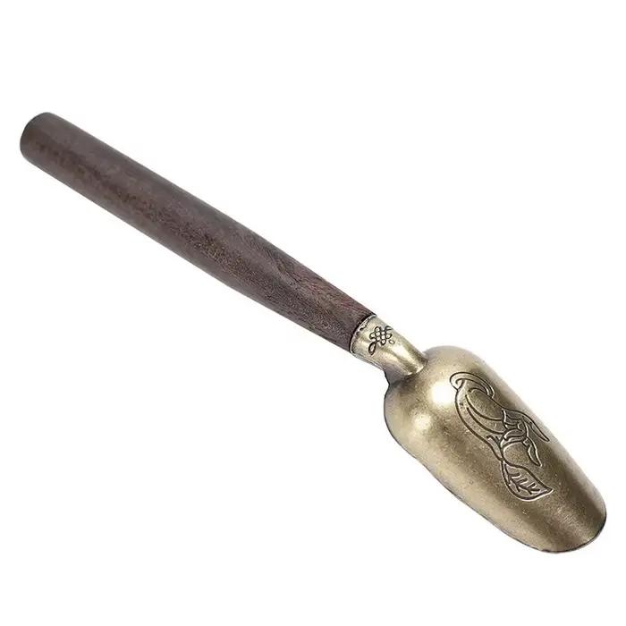 Cuillère à thé en bois massif