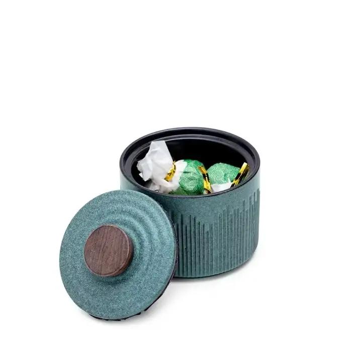 Petit pot à thé en céramique