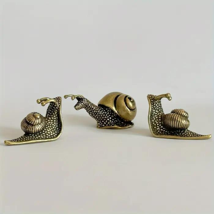 Ornement vintage en cuivre pur en forme d'escargot de thé pour collectionneurs de thé et amateurs de décoration intérieure occasions spéciales