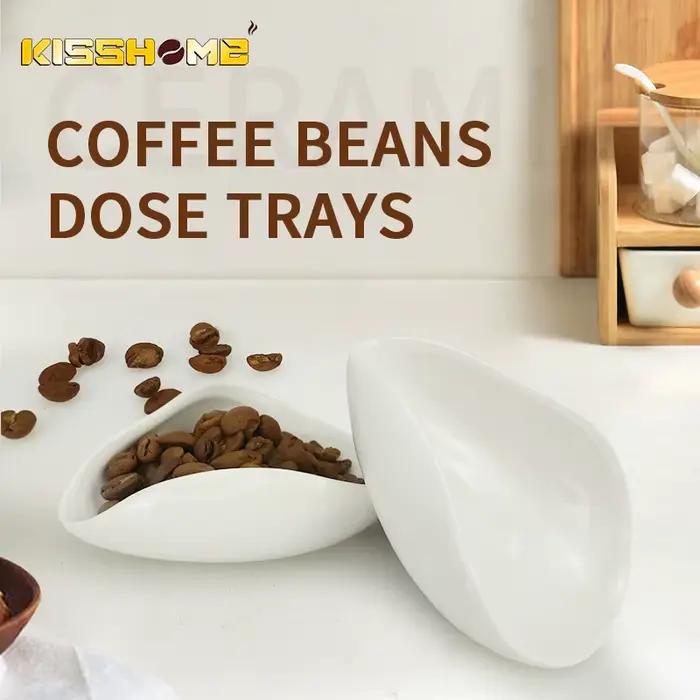 Plateaux de dosage de grains de café en céramique blanche Pure