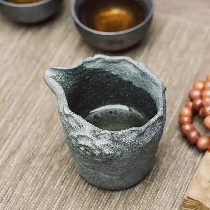 Pichet à thé en granit naturel sculpté à la main
