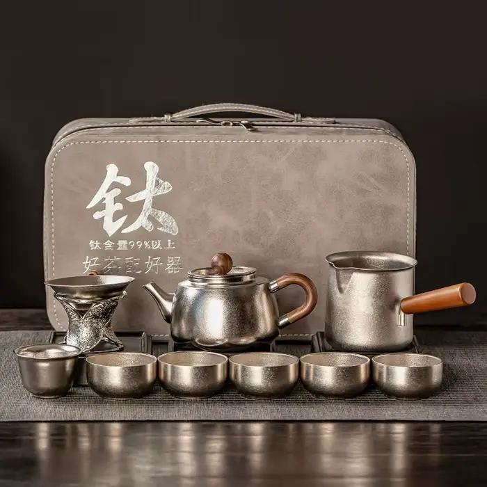 Ensemble de service à thé en titane pur avec plateau en bambou pour amateurs de thé occasions spéciales cadeau de luxe