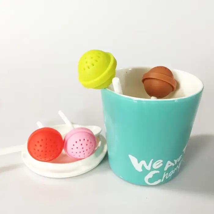 Infuseur à thé sucré en silicone en forme de sucette