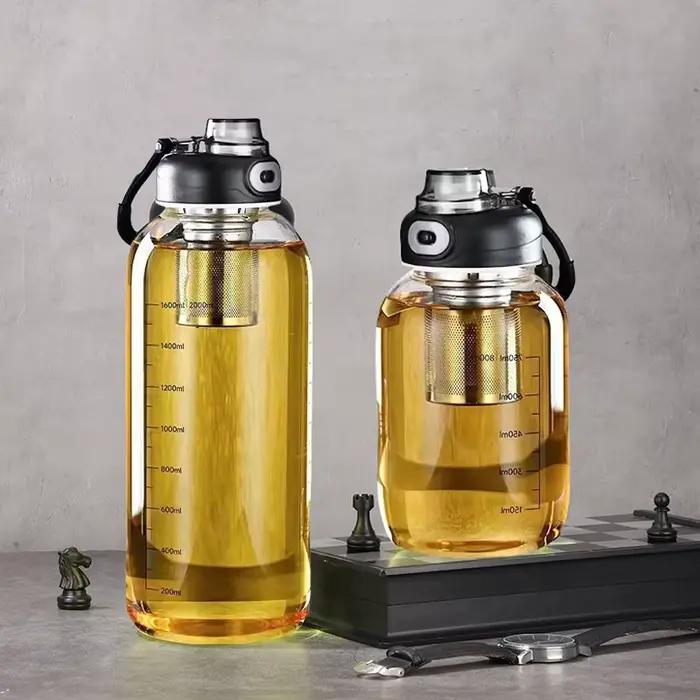 Bouteilles d'eau en verre de grande capacité avec passoire à thé