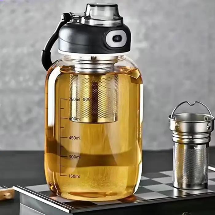 Bouteilles d'eau en verre de grande capacité avec passoire à thé