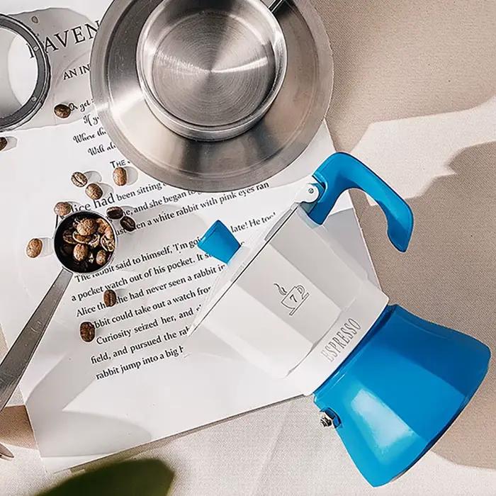 Ensemble d'Accessoires de Café à Moka Aluminium avec Poignée Vintage pour Fêtes Familiales et Escapades Extérieures