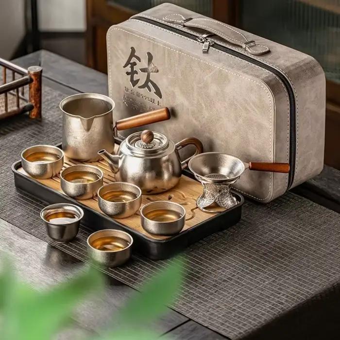 Ensemble de service à thé en titane pur avec plateau en bambou pour amateurs de thé occasions spéciales cadeau de luxe