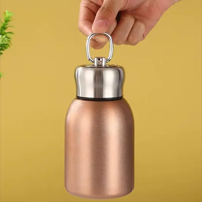 Tasse de voyage isolée en acier inoxydable de 300 ml