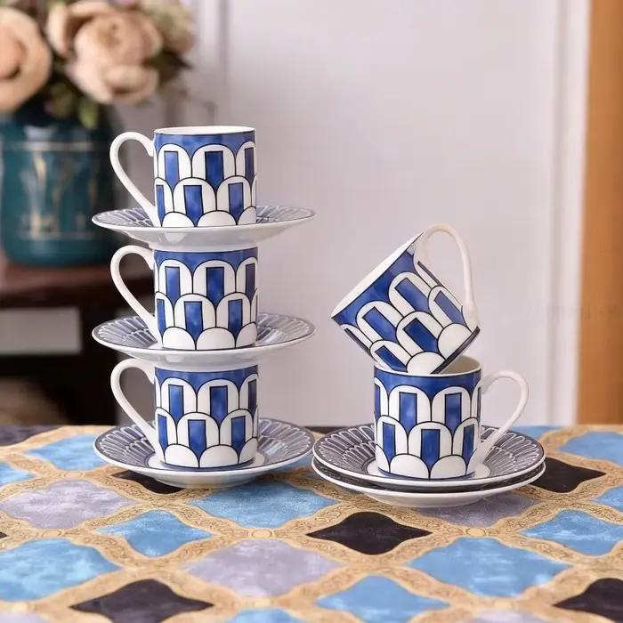 Tasses à café en céramique européennes d'italie