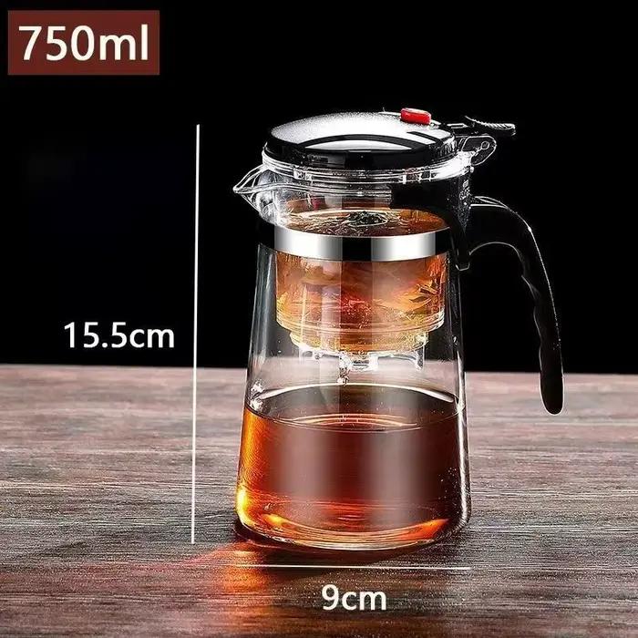 Tasse en verre élégante avec filtration intégrée pour thé et café pour moments de détente et occasions spéciales