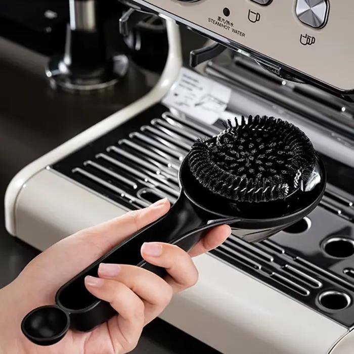 Brosse de nettoyage pour machine à café 58mm en plastique avec poils en nylon haute densité pour têtes de groupe de machine à expresso pour usage domestique et professionnel occasions spéciales