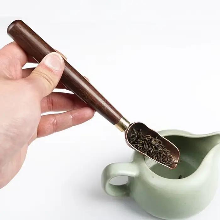 Cuillère à thé en bois massif