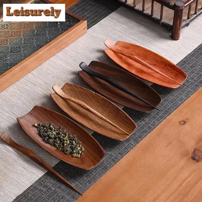 Cuillère à thé en bois de santal noire avec conteneur de cuir châtain pour cérémonie de thé et décoration d'intérieur occasions spéciales et cadeaux d'anniversaire